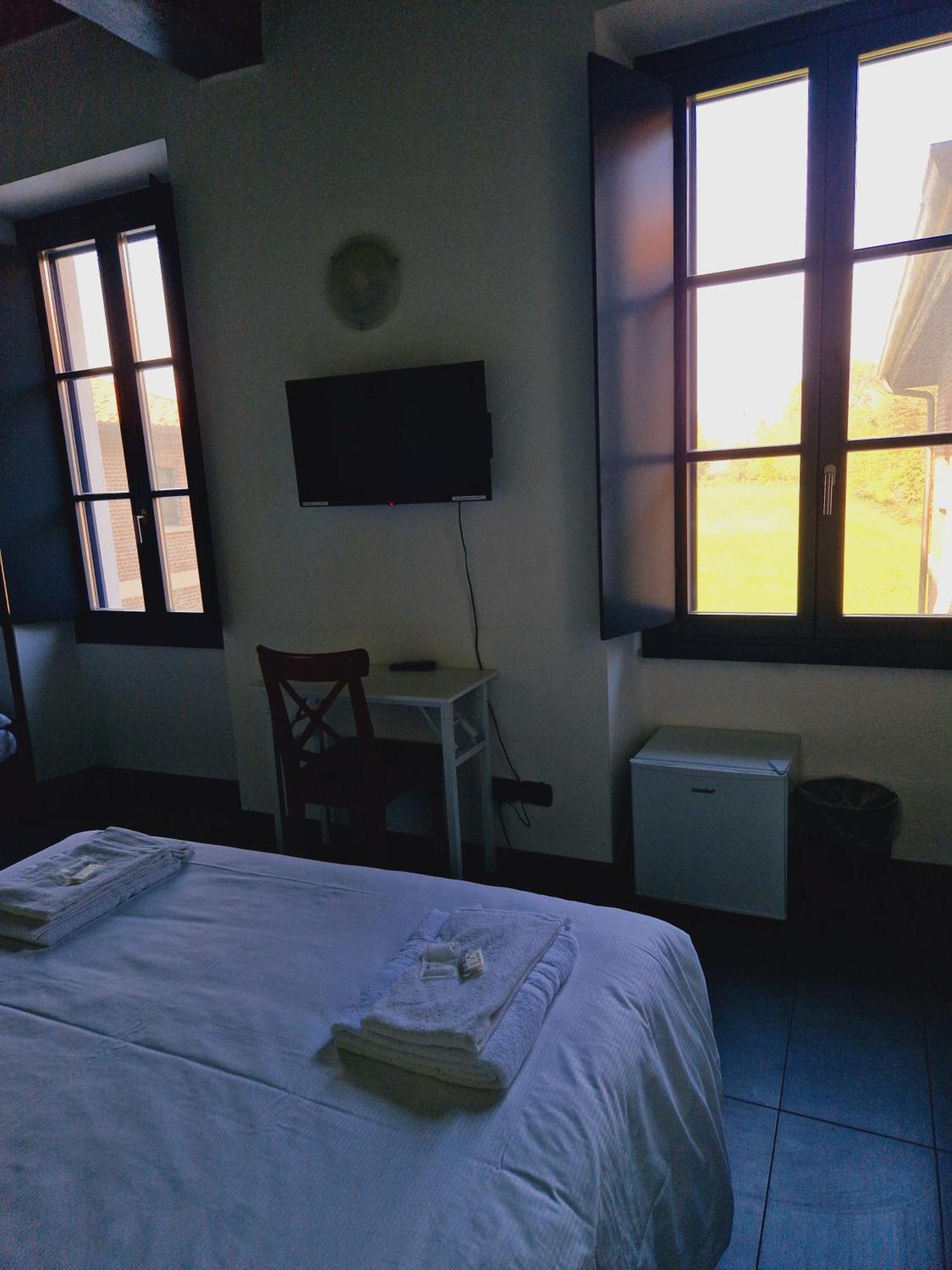 B&B E Ostello, Parco Di Monza, Cascina Costa Alta Kültér fotó